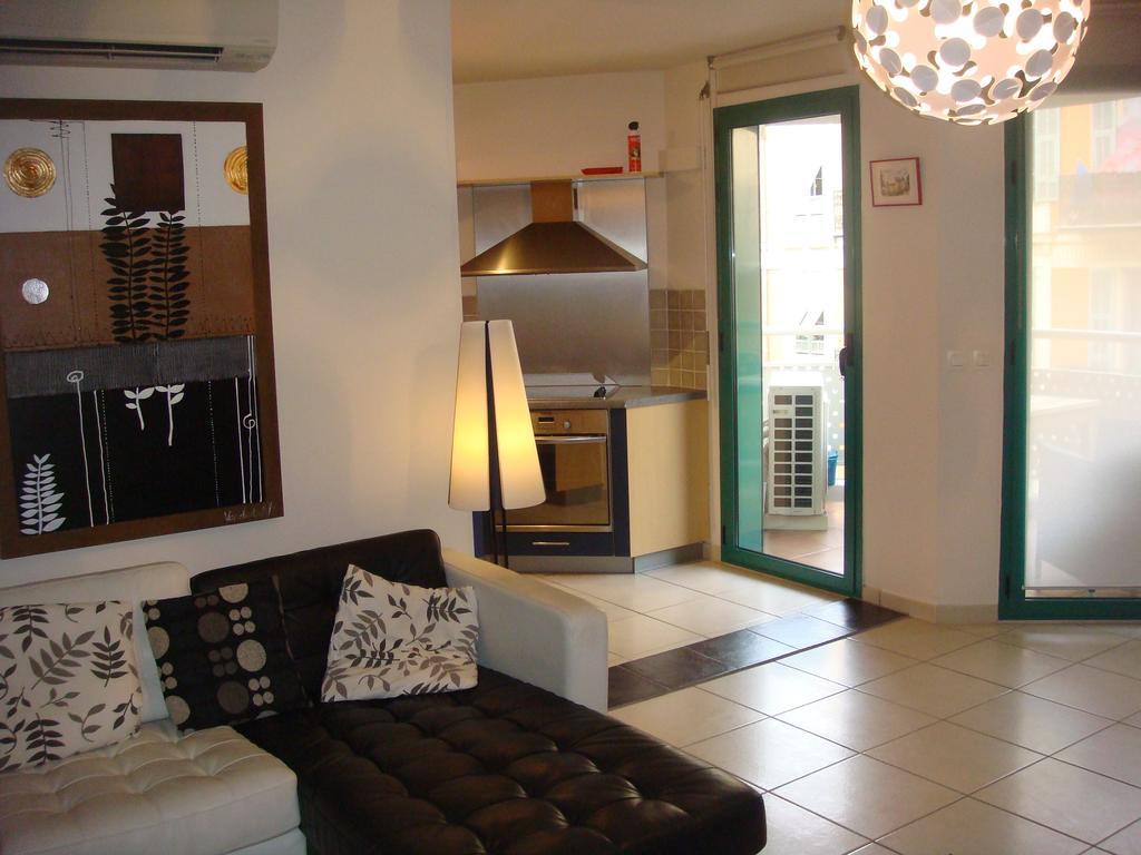 Apartment Nicea Oda fotoğraf